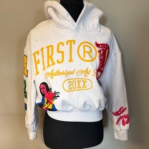 First Row Graphic Hoodie Women’s Small Cropped Art Dealer Sweatshirt